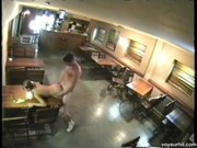 วินาทีกล้องวงจรปิดถ่ายคู่รักแอบมาเย็ดกันในร้านอาหารช่วงที่ไม่มีคนหารู้ไม่ว่ากล้องกำลังถ่ายตอนเย็ดกันเจ้าของร้านเอาไปลงเว็บโป๊เฉยเลย