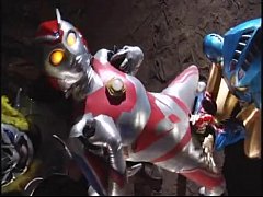 หนังโป๊มาใหม่..อุลตร้าแมนพลาดท่าให้เหล่าปีศาจจับอมควยแล้วให้เย็ดครางซื๊ดลั้นจับมัดเอาควยกระแทกสุดเสียว